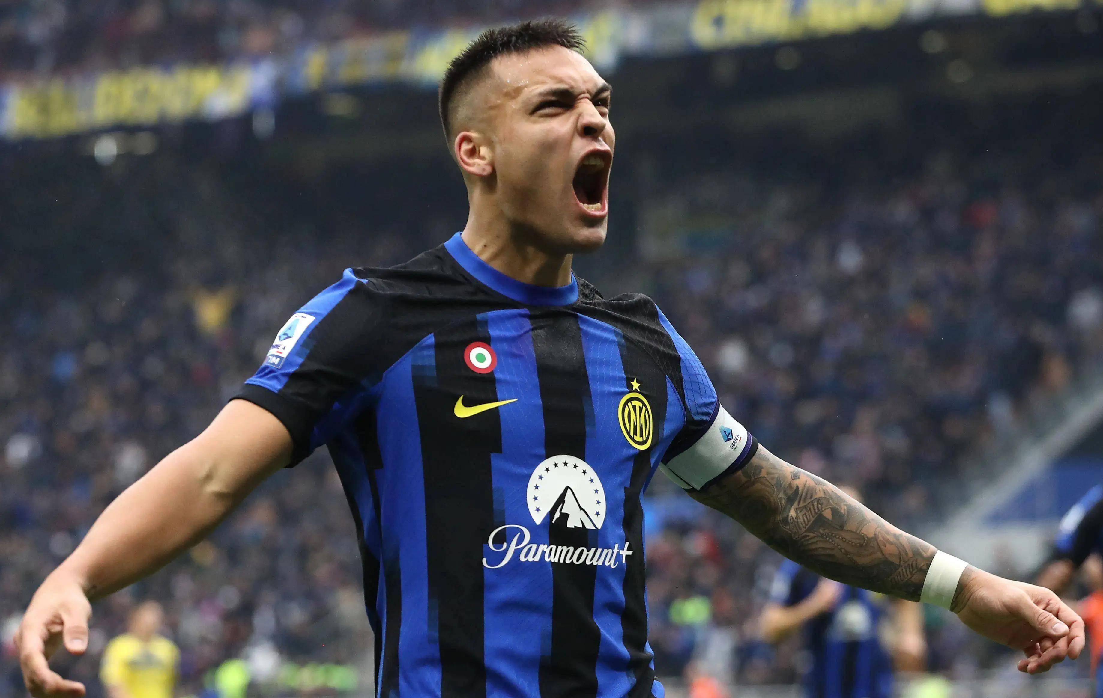 战旧主，武桐桐神勇。脚步灵，台湾妹建功（对阵旧主，武桐桐神勇；脚步轻灵，台将建功）