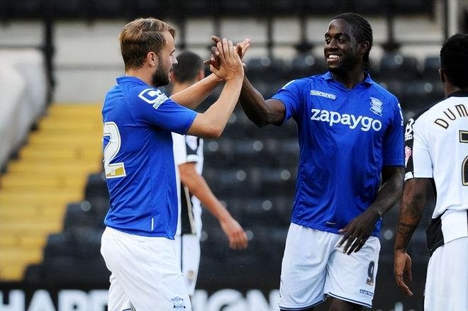 利物浦点球遭质疑（利物浦获判点球引发争议）