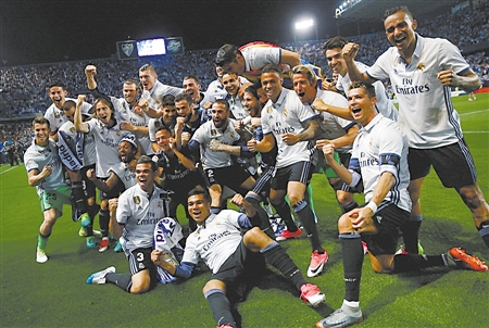 皇马0-2负塞尔塔！五大名帅候选浮出水面，齐达内领衔谁将接替阿隆索？（塞尔塔2-0掀翻皇马！帅位五大候选浮现，齐达内领跑谁来接班阿隆索？）