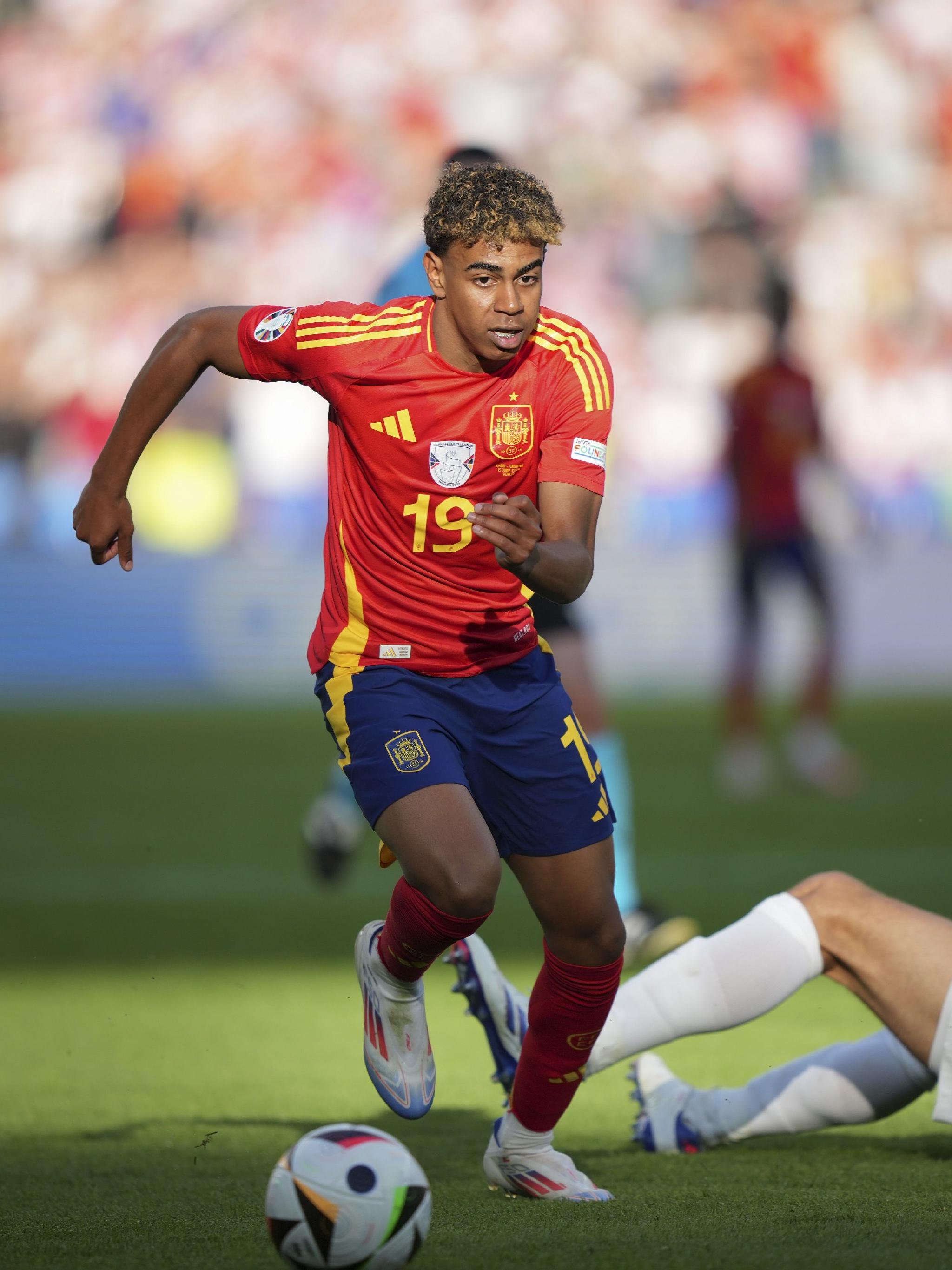 比塞克：不考虑转会问题；我必须持续出场才有机会踢世界杯（比塞克：暂不考虑转会，唯有持续出场才能争世界杯席位）