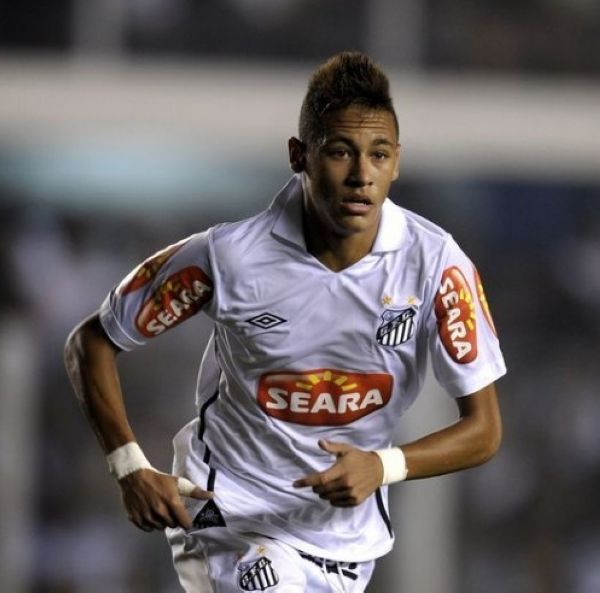 34球，莱万多夫斯基位列世预赛历史射手榜第5位（莱万多夫斯基34球，位列世界杯预选赛历史射手第5）